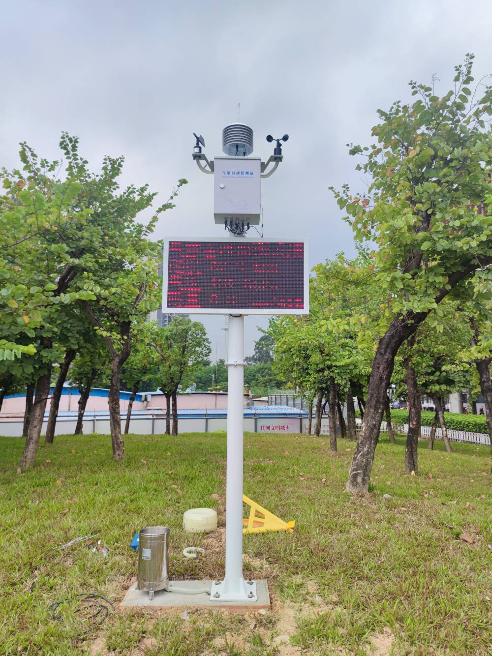 校园教学气象环境温湿度风速风向雨量自动监测站