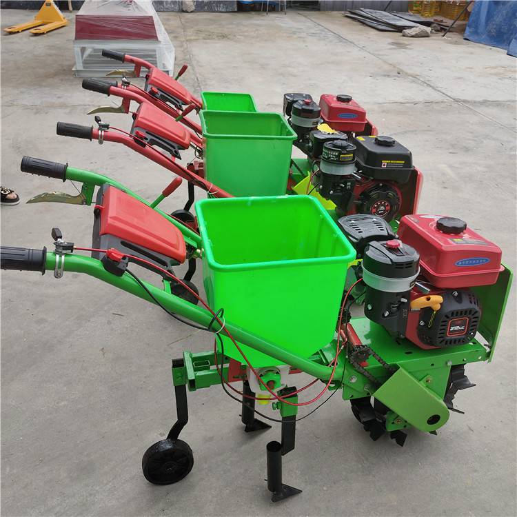 柴油水冷手推玉米施肥机小型田地追肥机机身灵巧