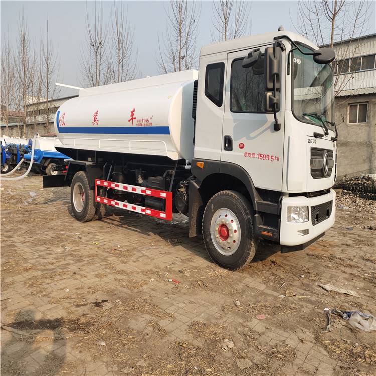 8吨吸污车小型吸污车