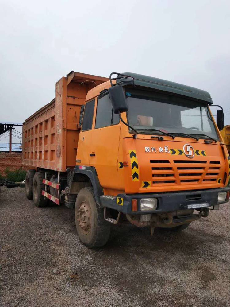 山西晋城奥龙后八轮工程车340马力145年全车好轮胎