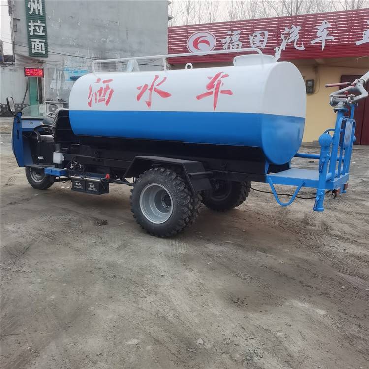 株洲洒水车型号规格/应急消防洒水车/22马力3方喷洒车