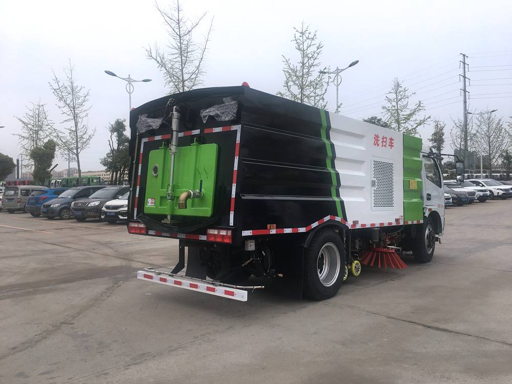 洗扫车