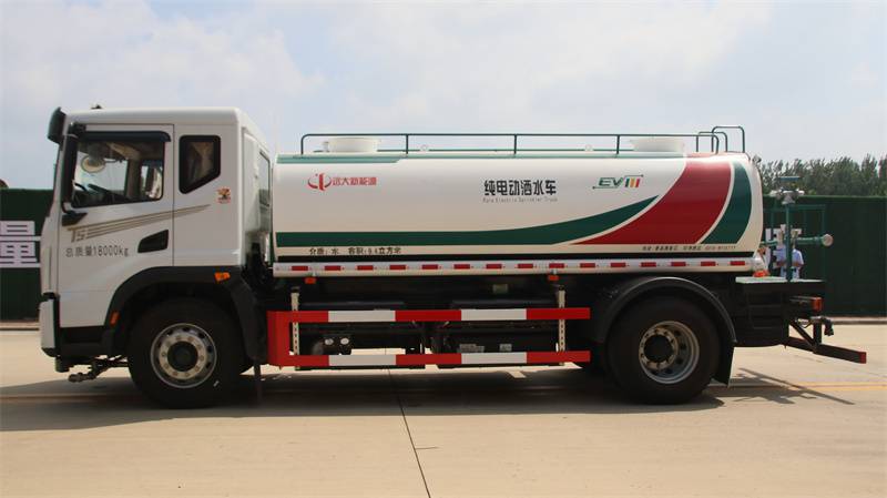远大汽车节能好用-环卫纯电动洒水车报价-南充纯电动洒水车报价