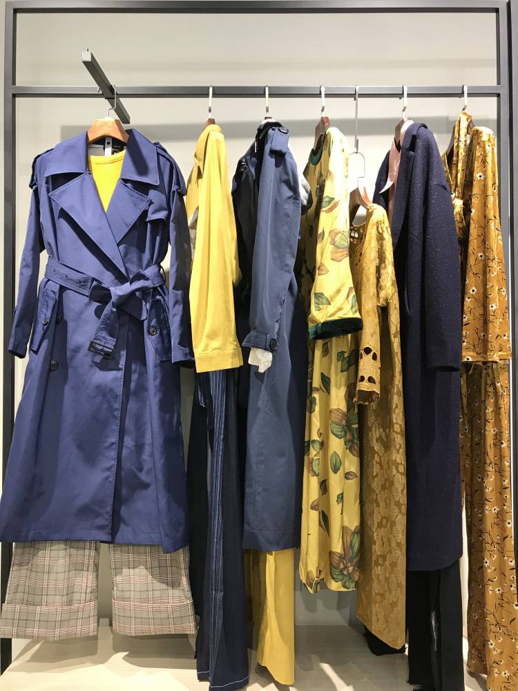 中国风刺绣品牌女装幽篁楮墨香港女装中国风刺绣时尚连衣裙