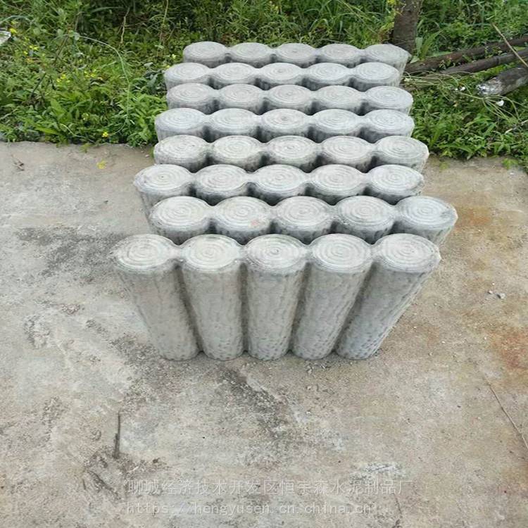 水泥仿木桩生产小区花坛草坪树桩仿木树桩制作恒宇森