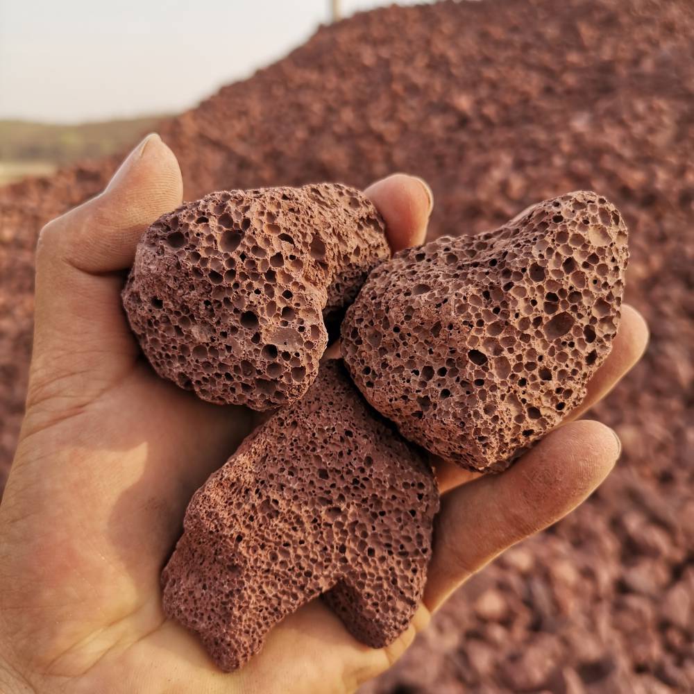 火山石厂家可吸附过滤残渣起到水缸清洁作用红色火山石