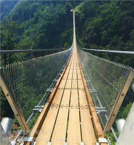 木质吊桥施工图片
