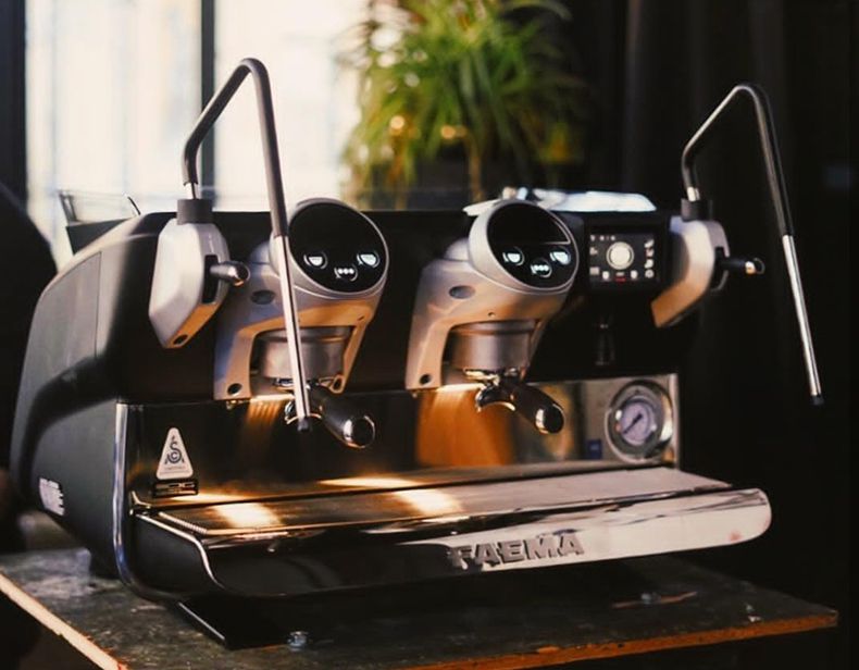 意大利faema飞马e71e意式半自动咖啡机商用多锅炉加热