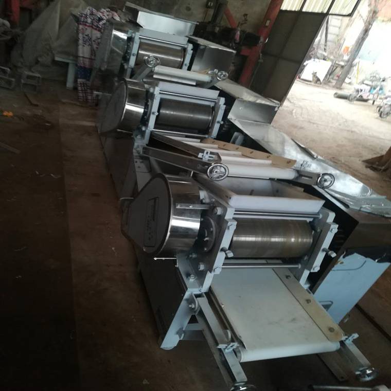 多功能锅巴机锅巴机设备大型锅巴机邢台任泽区正东机械厂供应