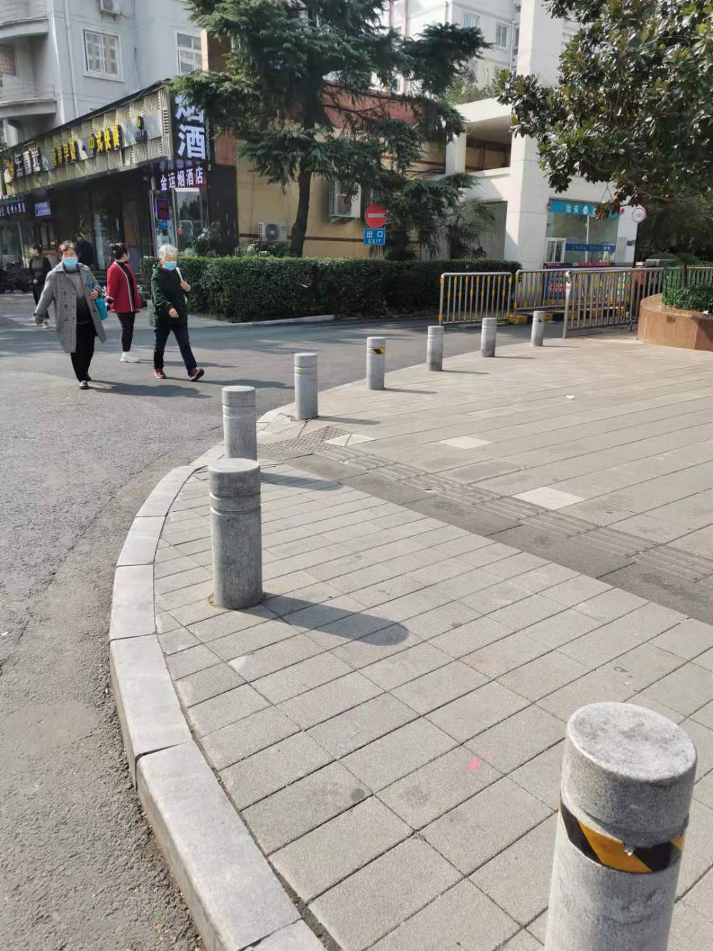 挡车石柱阻车石桩路障花岗岩石墩户外拦车石