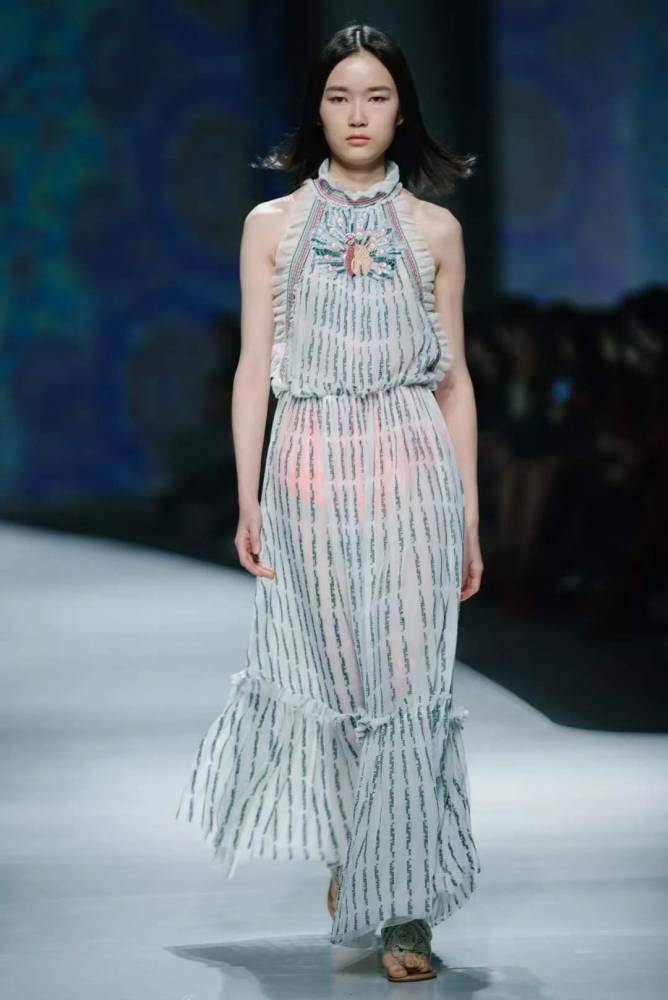 谭燕玉viviennetam女装歌力思恩裳菲诺格诺专柜品牌女装批发