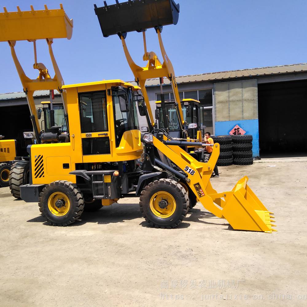 供应全新912型双缸四驱轮式装载机装卸沙石混凝土小铲车