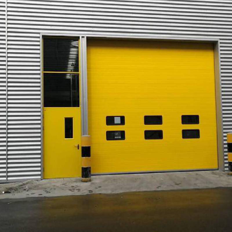 阔福门业超大尺寸工业分节保温滑升门保温外门电动厂房大门