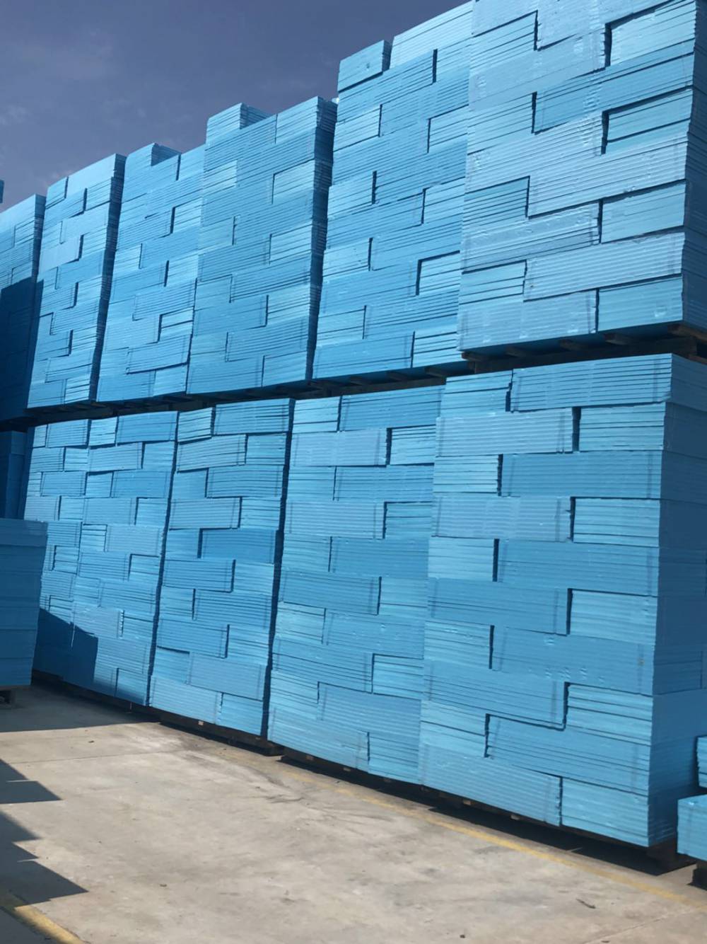 黄冈屋面保温挤塑板 初晨 阻燃挤塑板***供应