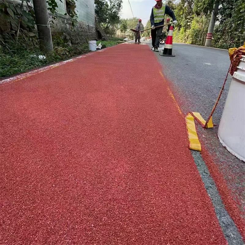 竑慷体育公园体育场铺设陶瓷颗粒附着力强强度高陶瓷颗粒
