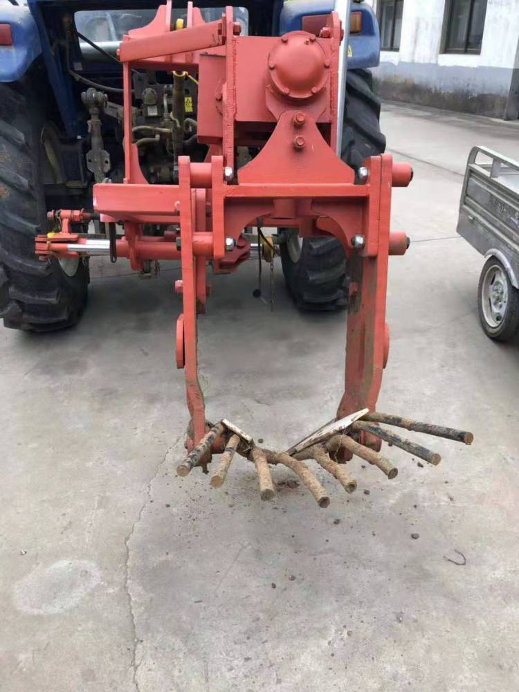 铁棍山药收获机四轮车悬挂深度挖山药机器山东卖山药豆苗收获机的地址