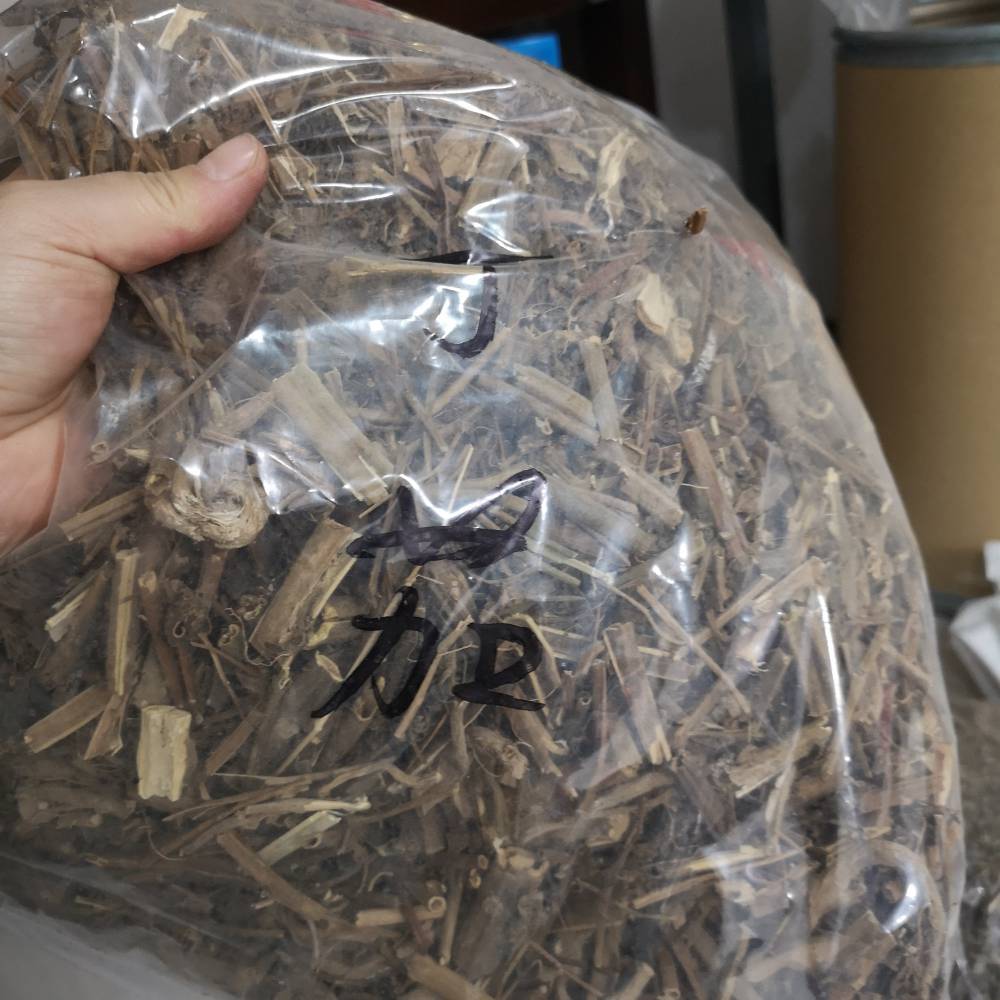 点别名癫茄,大癫茄,野颠茄,野西红柿,钮茄根,山马铃,刺丁茄,番鬼茄