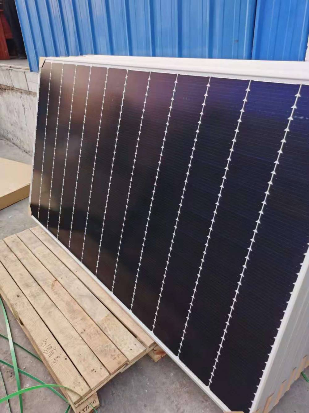 通威460太阳能组件图片