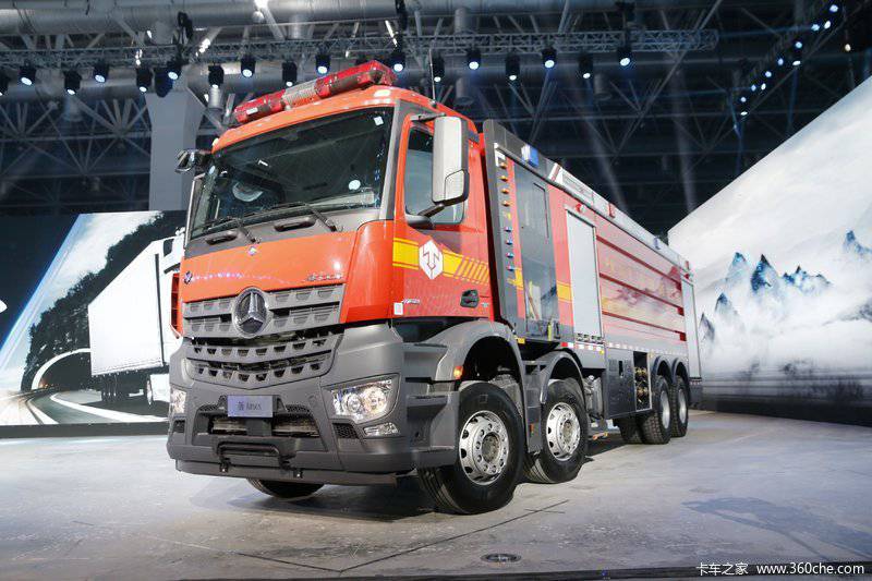 城市主战奔驰泡沫消防车18吨水罐泡沫消防车全国供应