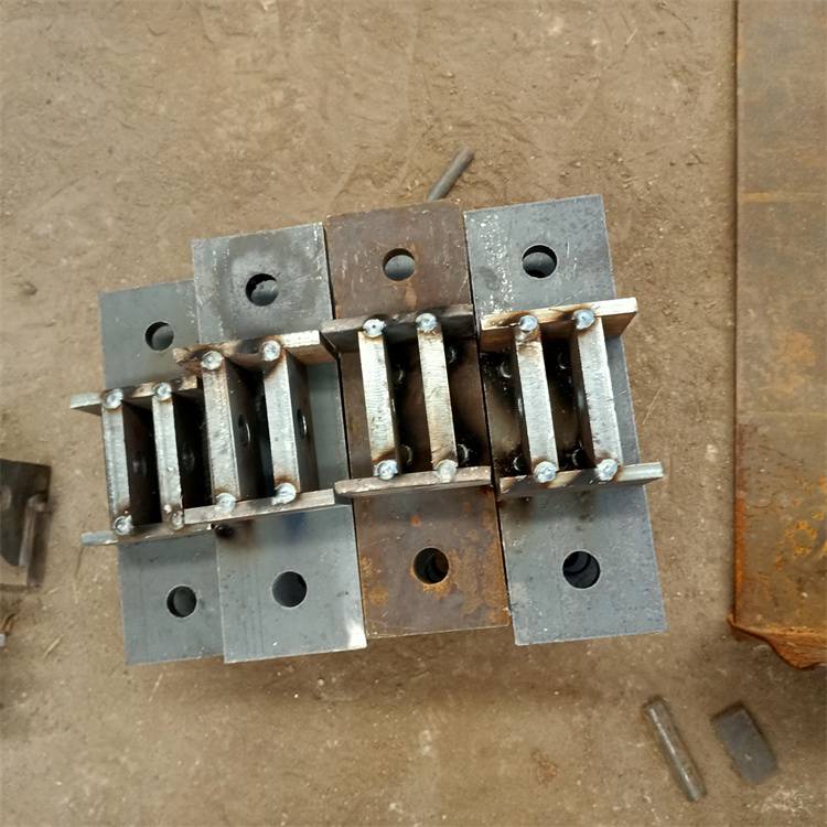 单轨吊轻轨悬挂板矿用斜拉防晃板单轨吊吊挂板中隧