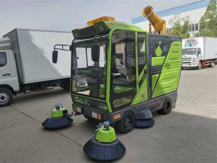 兰州扫地车价格行情中联重科纯电动扫路车多少钱小多利卡吸尘车价格