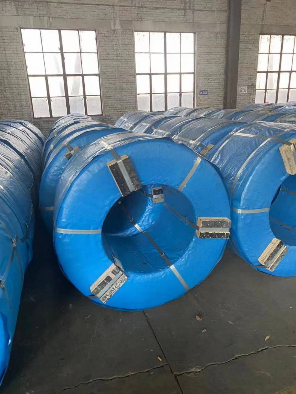 春鹏牌1x7189mm预应力钢绞线春鹏预应力钢绞线图片