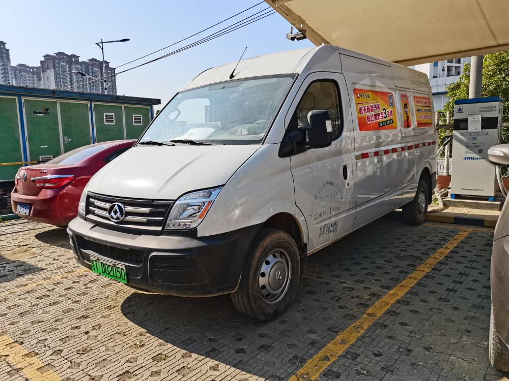 广西新能源电动物流车出租售上汽大通ev80可分期