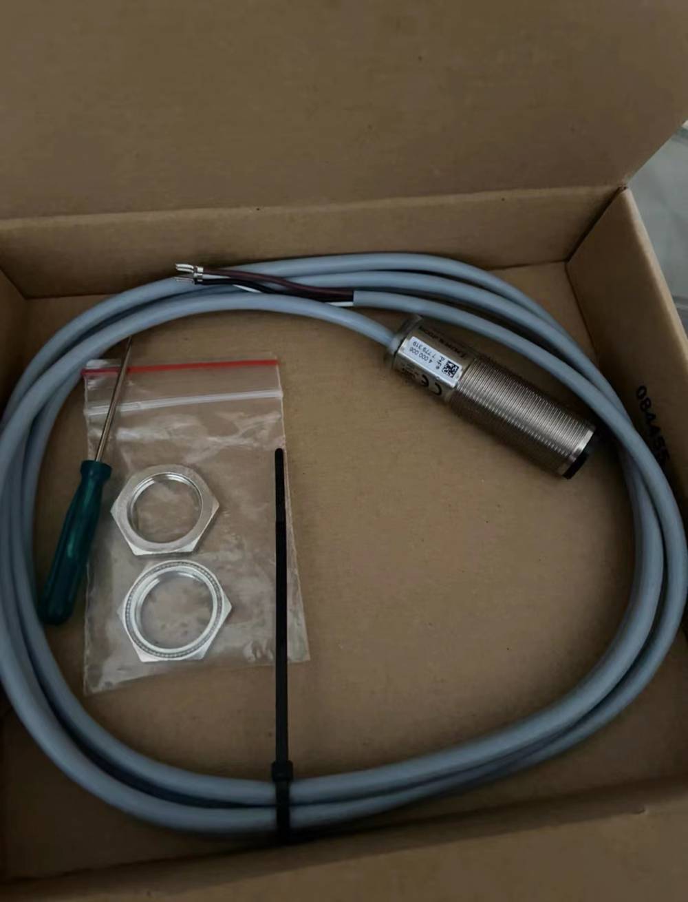 倍加福接近开关nbb818gm50e2v1电感式传感器金属检测18mm