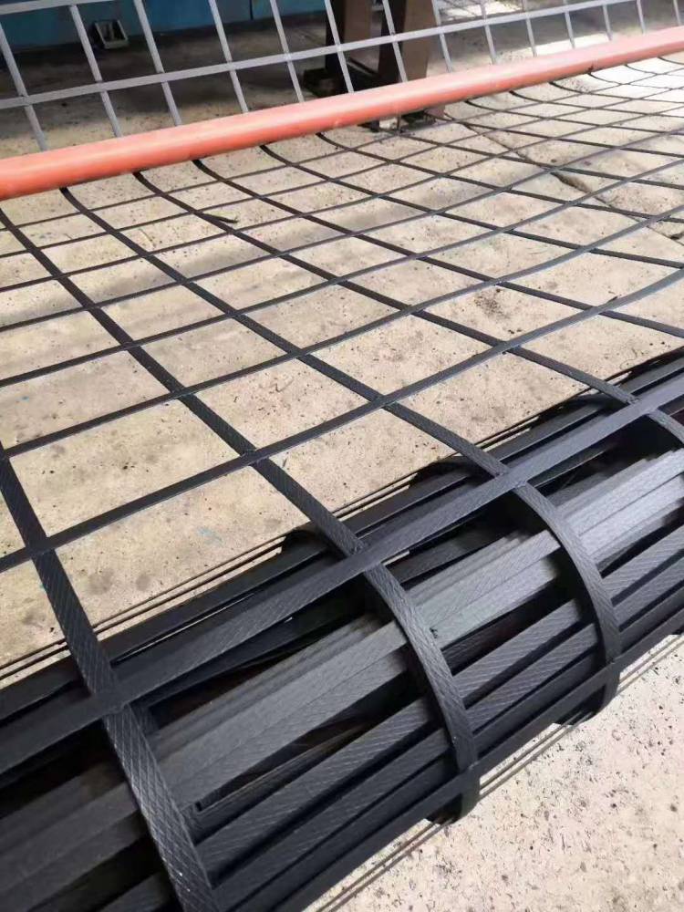 路基处理格栅高剥离力钢塑复合凸结点双向土工格栅直发