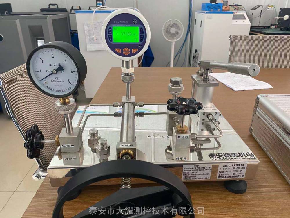 压力校验仪数字压力计图片
