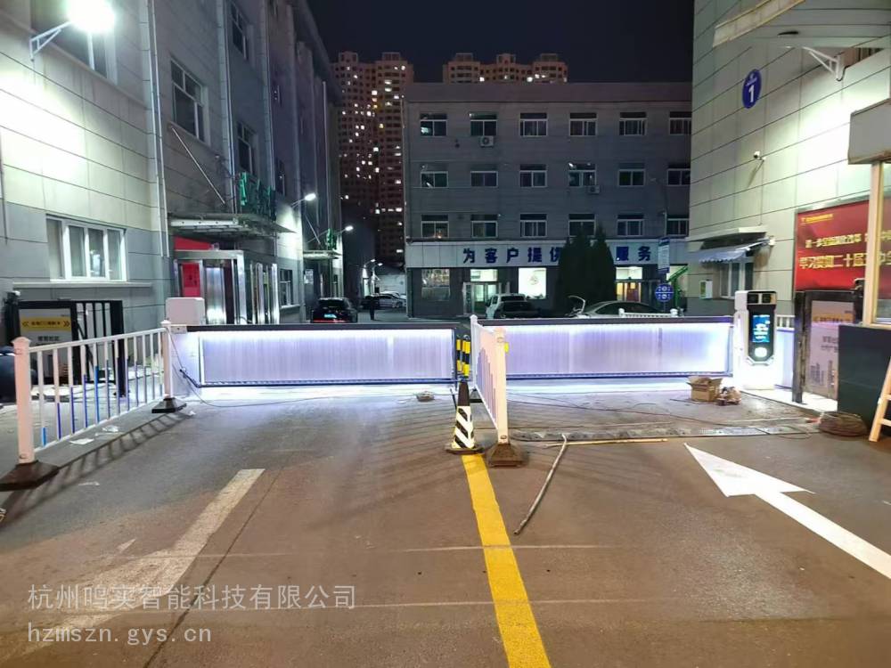 鸣实供应 道闸安装 安装一套道闸人工费 道闸厂家 自动道闸GK216