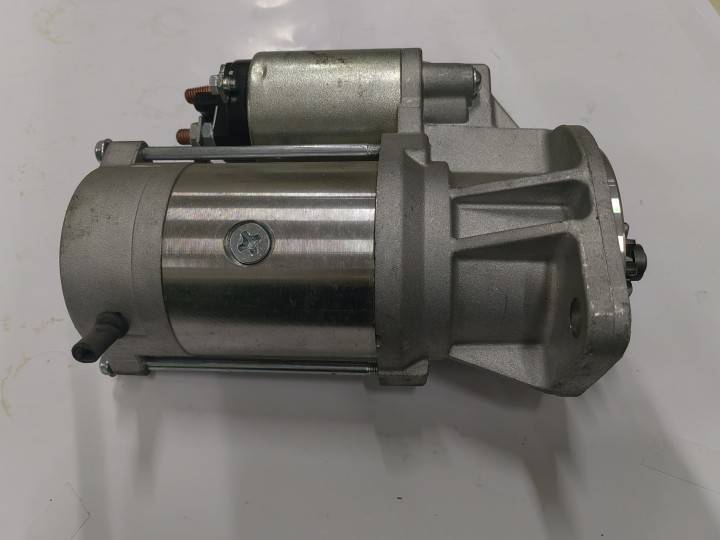 斗山大宇叉车配件起动机d30g洋马4tne98发动机启动器马达