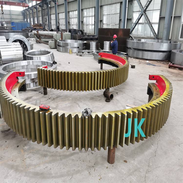 整体式球磨机大齿轮棒磨机大齿轮滚齿加工图片