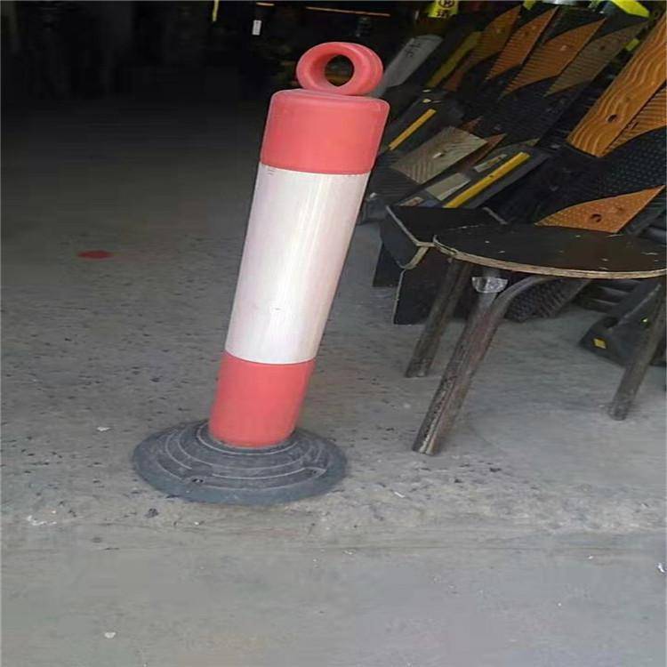 橡胶警示柱弹力柱道路立柱道路隔离桩反光警示桩道路防撞柱