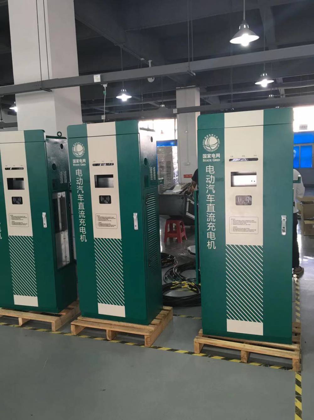 新能源电动汽车充电桩60kw落地单双枪直流充电桩充电机