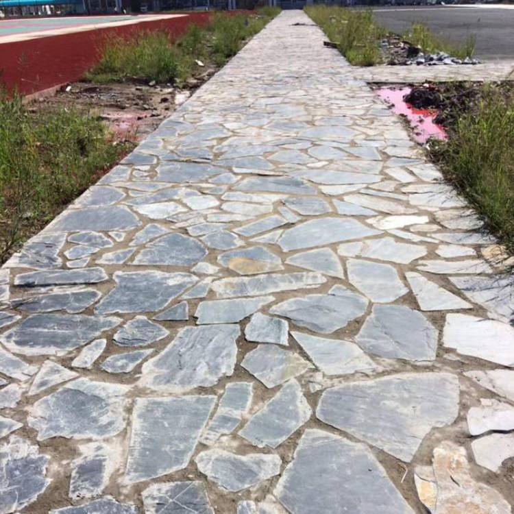 广州市城区广场铺路防滑乱形石板片岩围墙仿古青黑色碎拼砌墙乱石