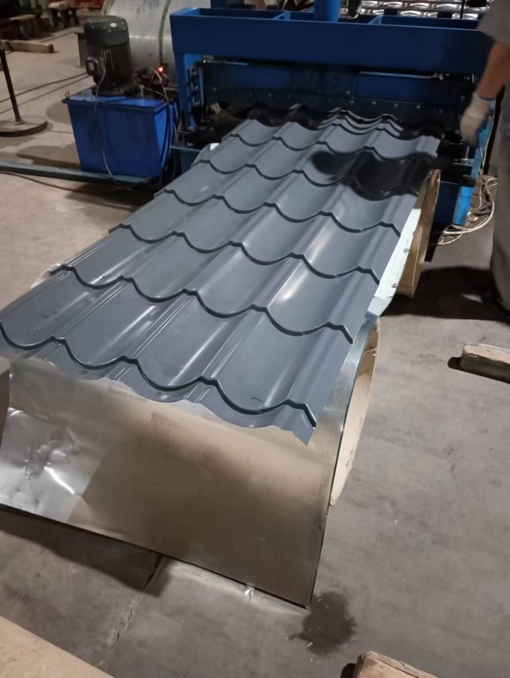 安装钢结构仿古琉璃瓦屋瓦 彩钢琉璃瓦 古建筑屋顶琉璃瓦】价格_厂家