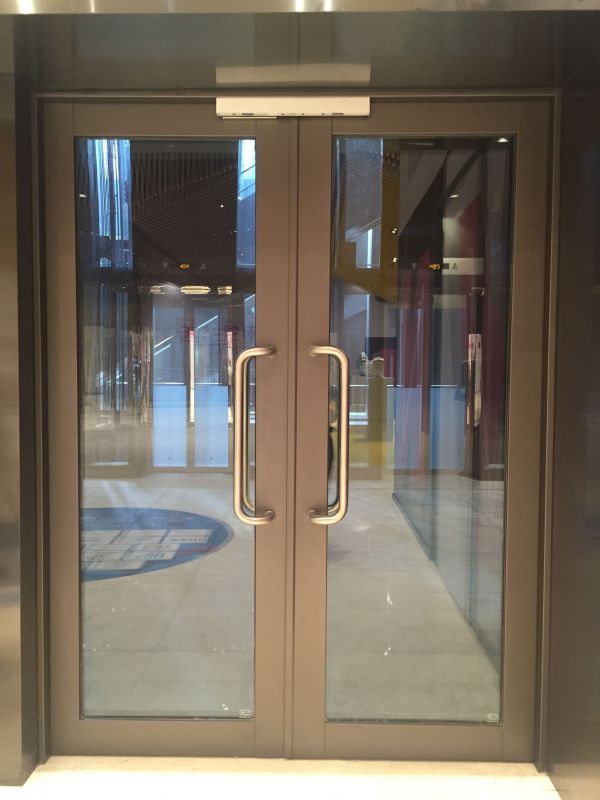 山东住宅小区地下车库玻璃防火门乙级防火玻璃隔断