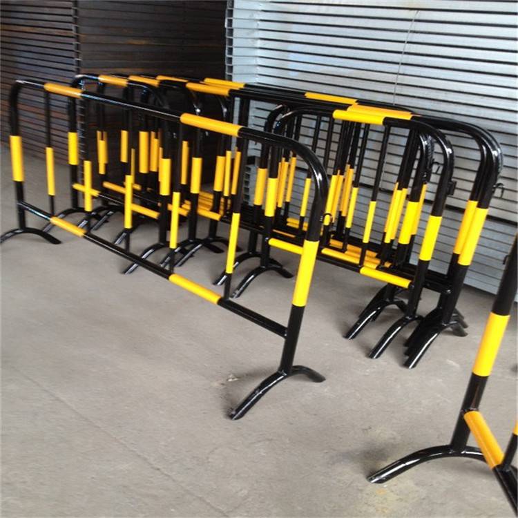 移动式铁马栅栏工程施工隔离网工地维修铁栏杆