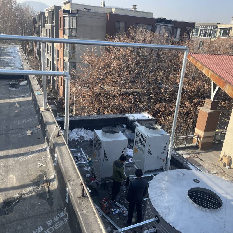 学校太阳能热水设备 太阳能联箱热水工程