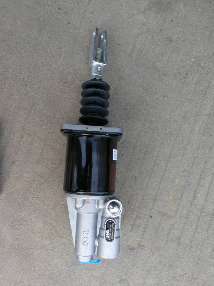 东风多利卡离合器分泵