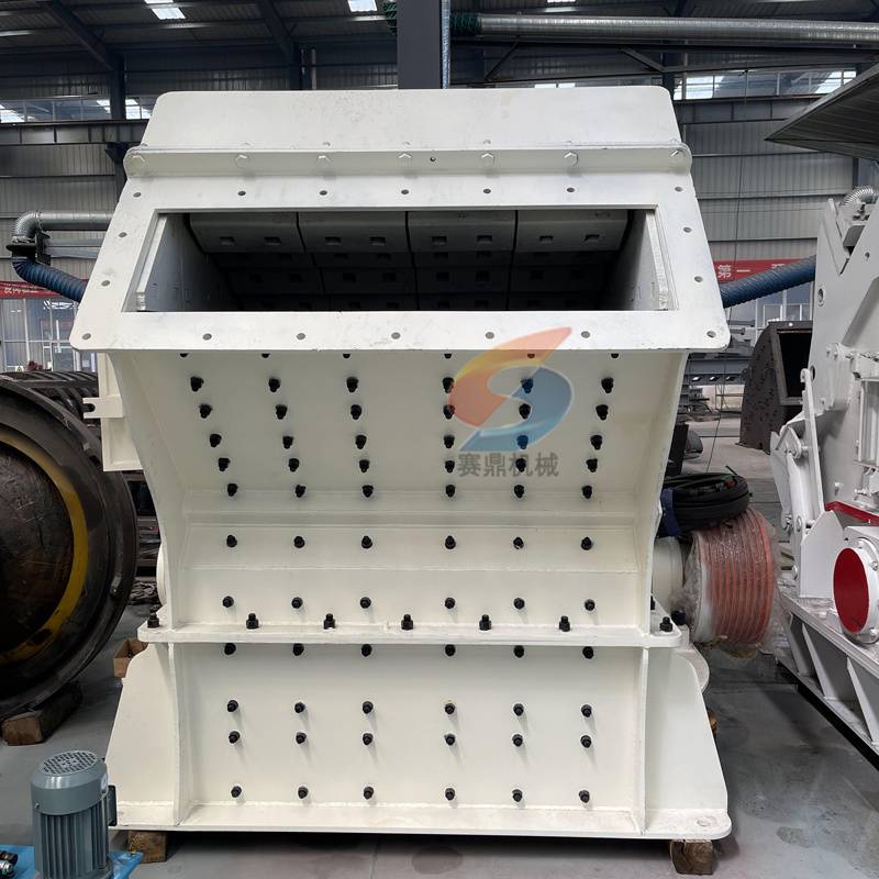 采石场反击式破碎机石灰石粉碎机节能长石碎石机