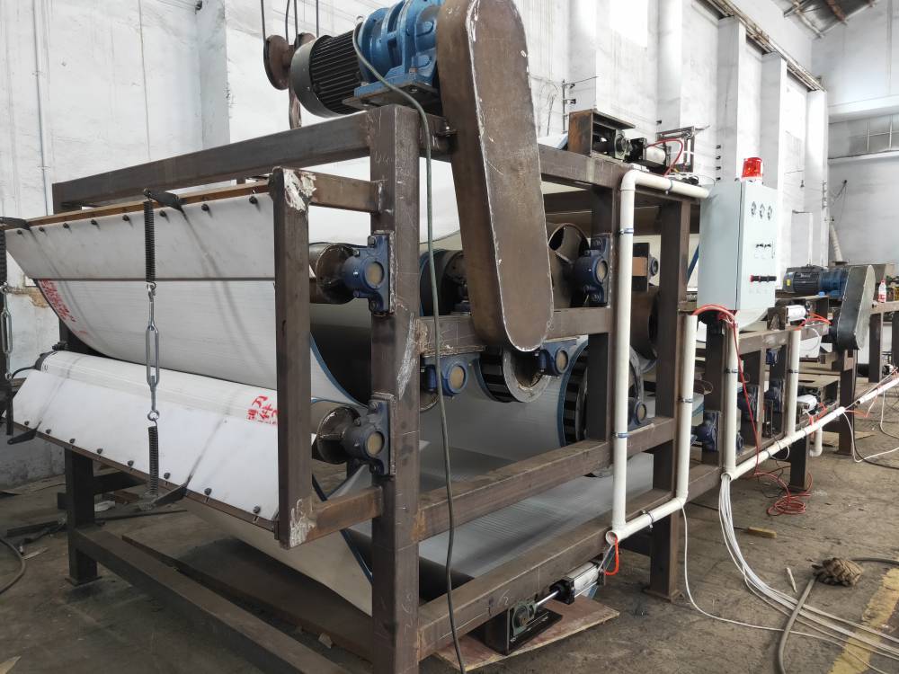 太原印染厂废水处理设备2500型带式压滤机压滤机多少钱