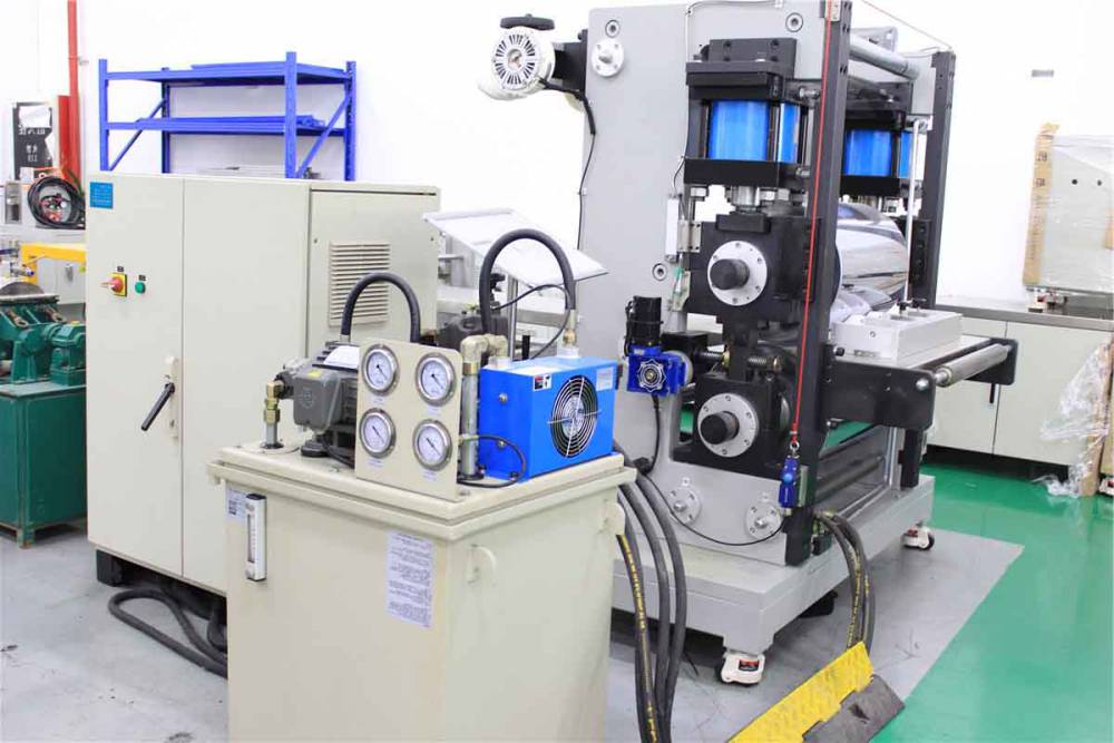 立式两辊压延机价格eva橡胶压延设备广州普同