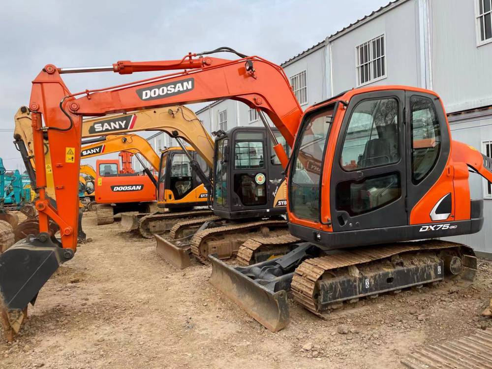 【转让原装二手挖掘机斗山dx75-9 斗山二手挖掘机 小挖机 报价 参数 