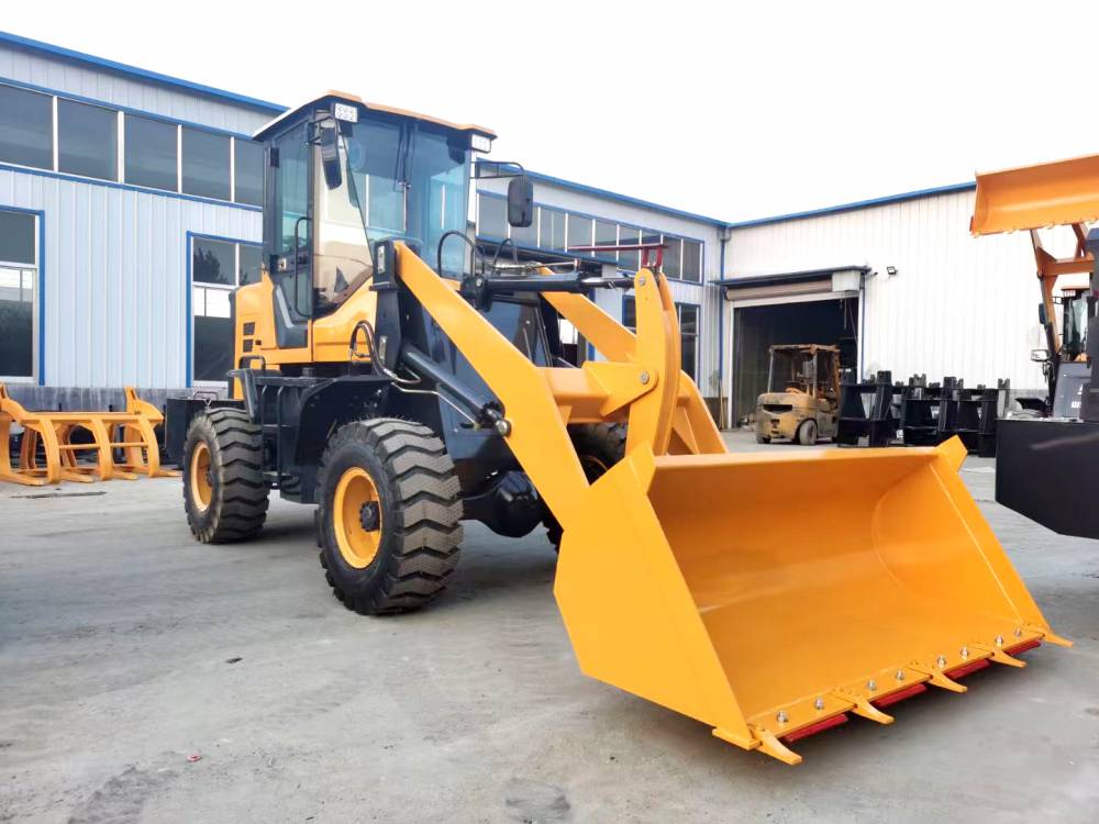 金盛小型装卸机埃脚虎农用铲车柴油926装载车使用方法