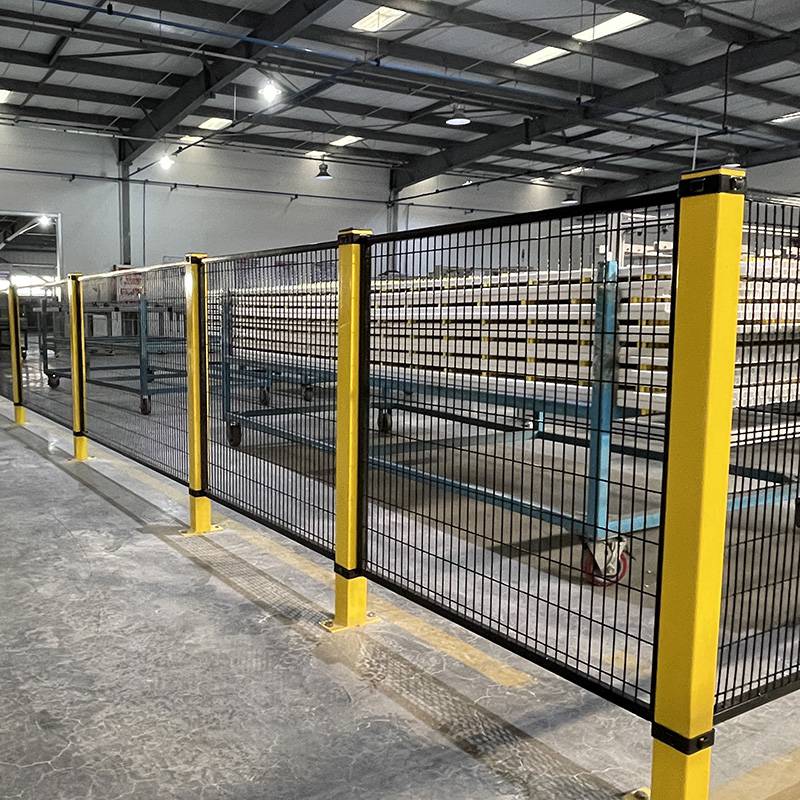 机器人焊接护栏设备防护栏机器人护栏厂家青岛科尔福