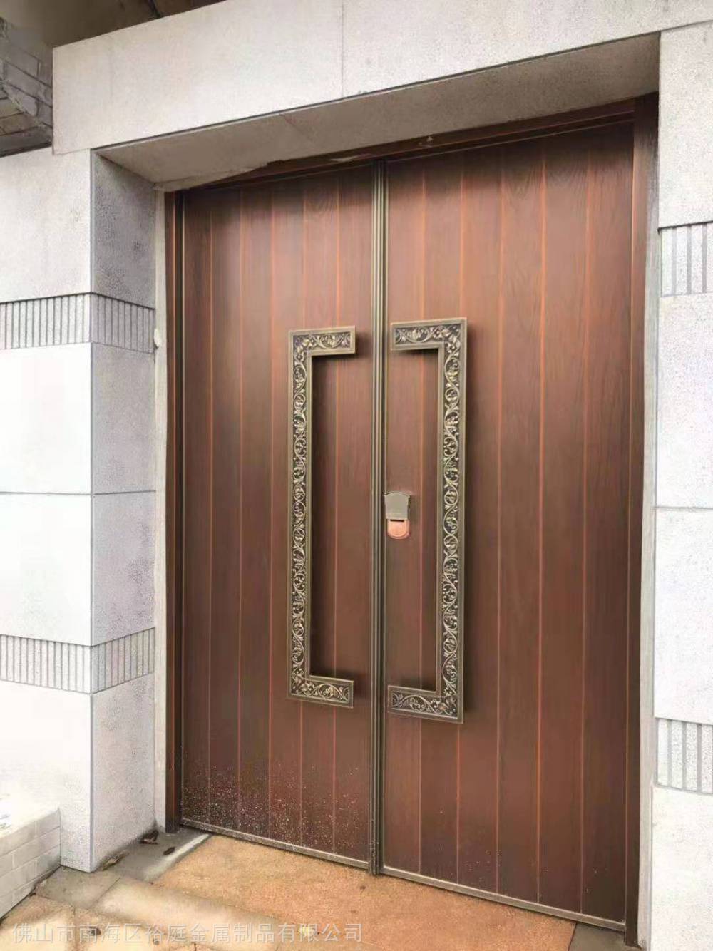 汇盈铜艺别墅铜门生产厂家款式新颖造型大方经典产品定制请来电咨询