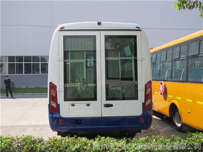 厂家销售楚风6米殡仪车产地豪华冰棺殡仪车