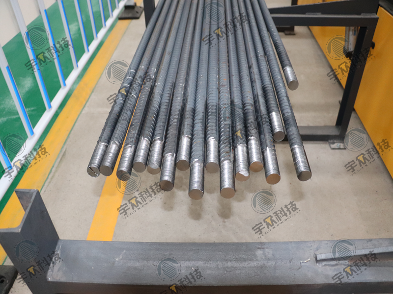 钢筋锯切镦粗套丝打磨生产线宇众定制钢筋加工生产线